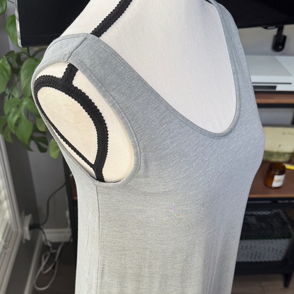Gray Maxi Dress Built in bra - Picture 2 of 6